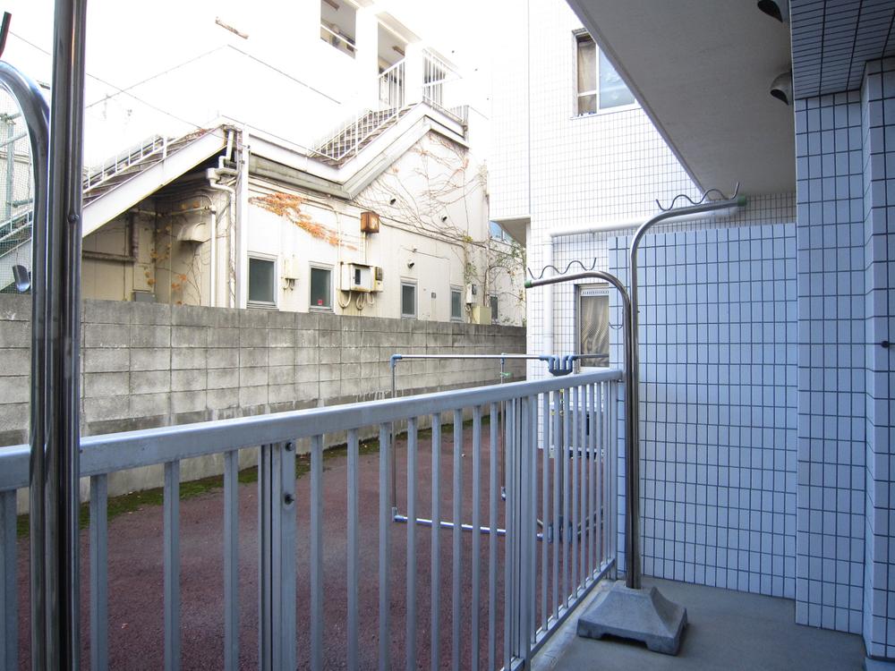 Balcony. Local (11 May 2013) Shooting