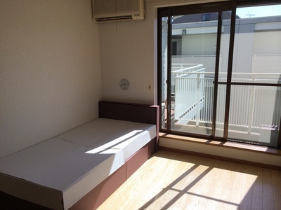 Living and room. Furniture is placed image ☆