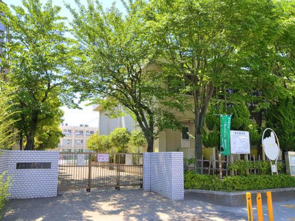Primary school. 120m to Katsushika Ward Koda Elementary School