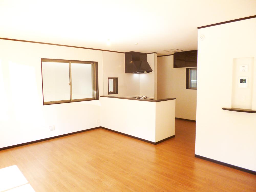 Kitchen. L Building