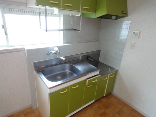 Kitchen. Stove installation Allowed