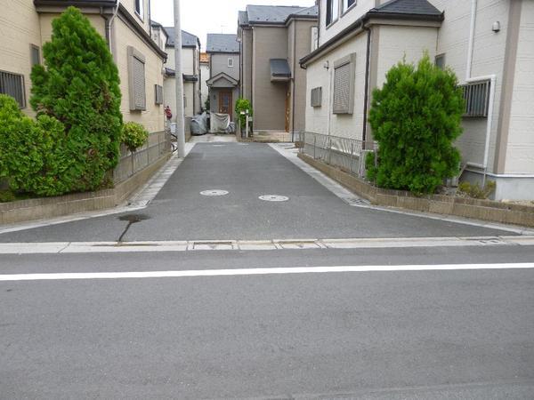 Local photos, including front road. East front road