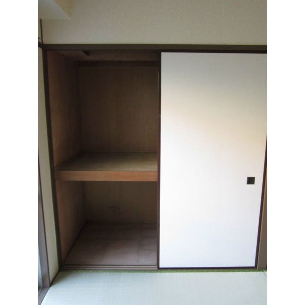 Receipt. Armoire