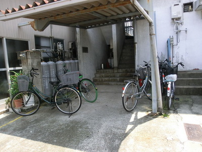 Other common areas. You can put a bicycle (Unconfirmed)