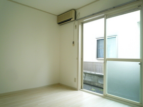 Living and room. I exchange Zhang in Western-style floor wall new. 