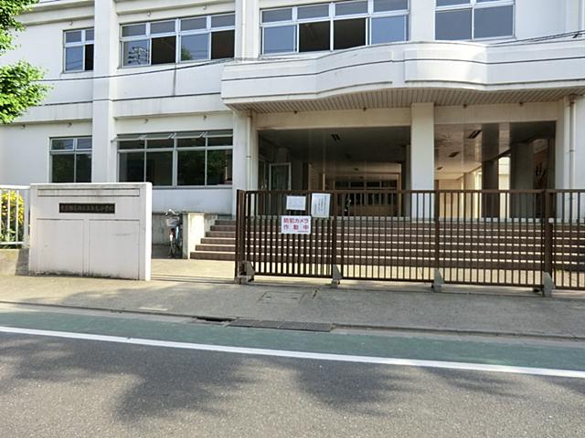 Primary school. 500m to Katsushika Ward Swan Elementary School