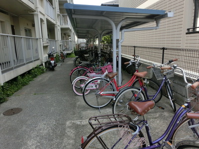 Other common areas. Bicycle equipped