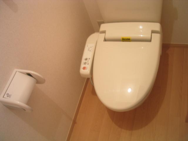 Toilet. Bidet