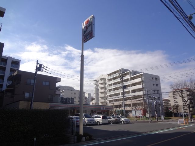 Convenience store. Seven-Eleven Katsushika Aoto 5-chome up (convenience store) 670m