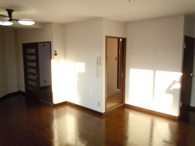 Living and room