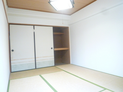 Other room space. Japanese-style room 6 quires