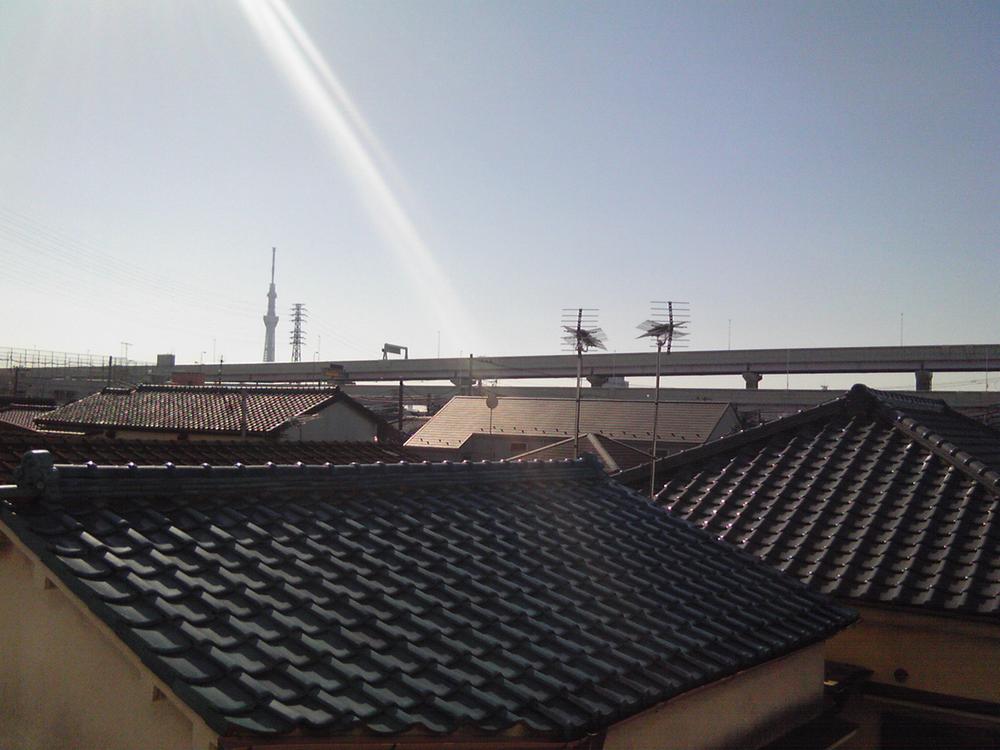 View photos from the dwelling unit. View from the site (December 2013) Shooting. You can also views of Sky Tree.