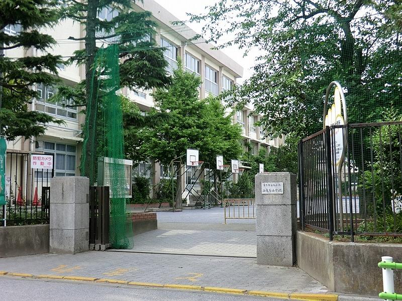 Primary school. Nishikameari until elementary school 376m
