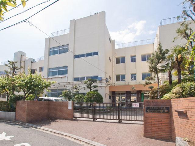 Primary school. Katsushika Ward fountain Elementary School