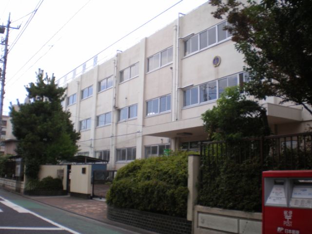 Primary school. Ward Komatsuminami up to elementary school (elementary school) 460m