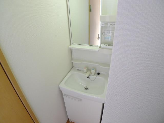 Washroom.  ※ Image is a photograph. 
