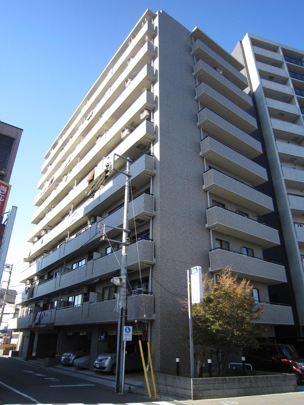 Local appearance photo. Local (11 May 2013) Shooting