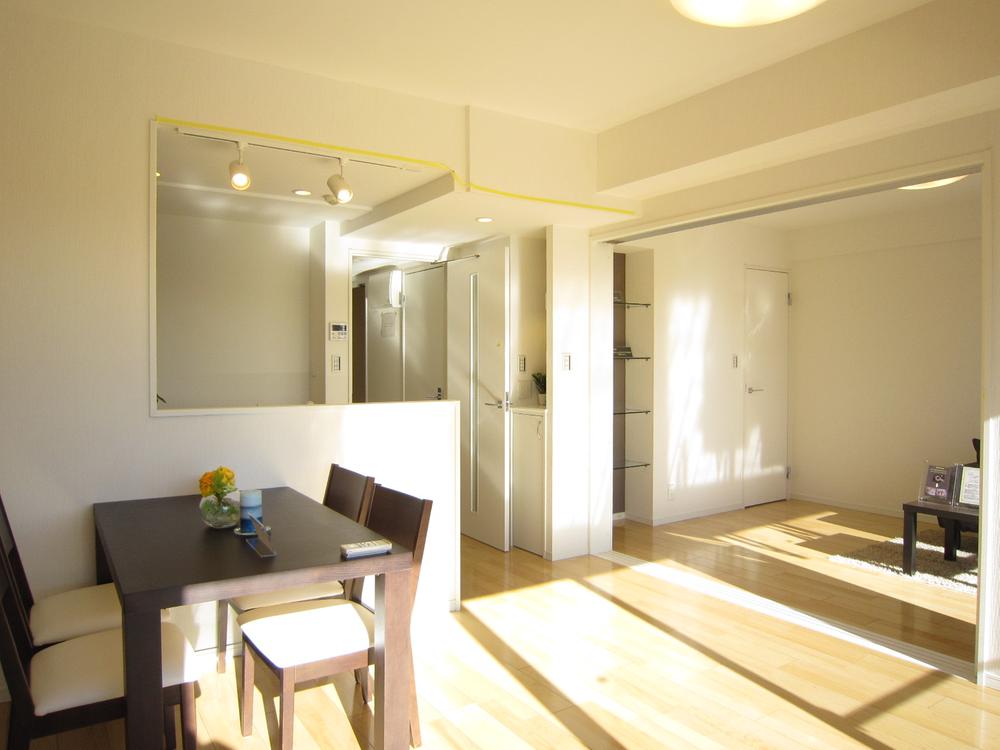 Living. Indoor (12 May 2013) Shooting