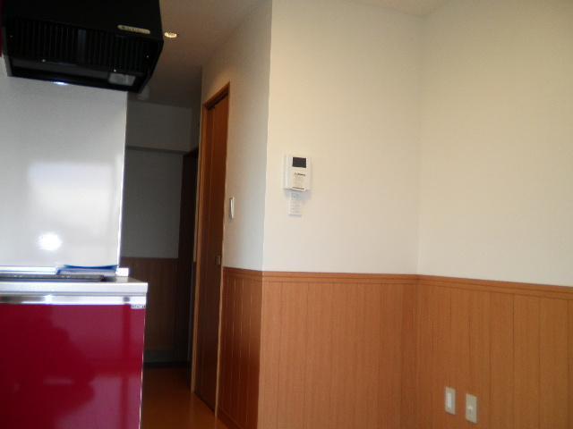 Other room space. Entrance than Western-style