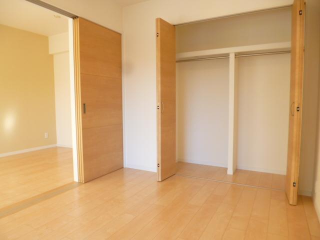 Non-living room. Interior is a full renovation completed! Water supply and drainage pipes already also exchange