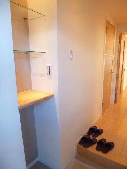 Entrance. Interior renovation and construction completed