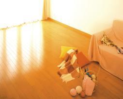 Cooling and heating ・ Air conditioning. In combination with the "radiation" from the floor to "heat conduction", "natural convection", By the synergistic effect, The entire room not only the floor will warm up.