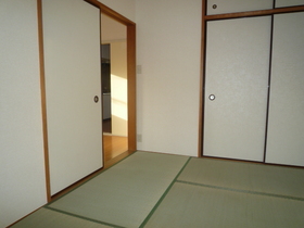 Living and room. There are Japanese-style room. There are storage.