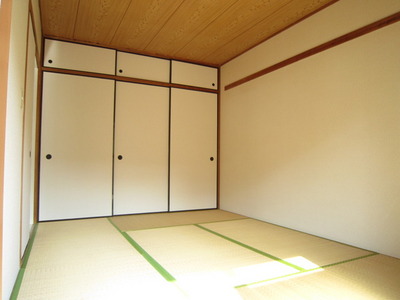 Other room space. Japanese-style room also Masu throne