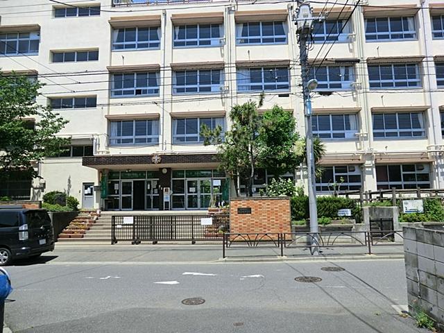 Junior high school. 720m up to junior high school in Katsushika Ward Togane-cho