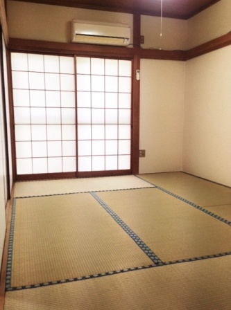 Living and room. Japanese-style room (6 quires)