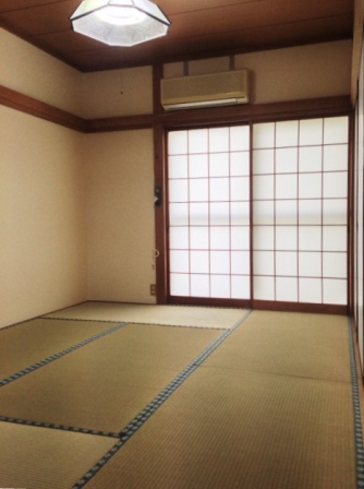 Living and room. Japanese-style room (6 quires)