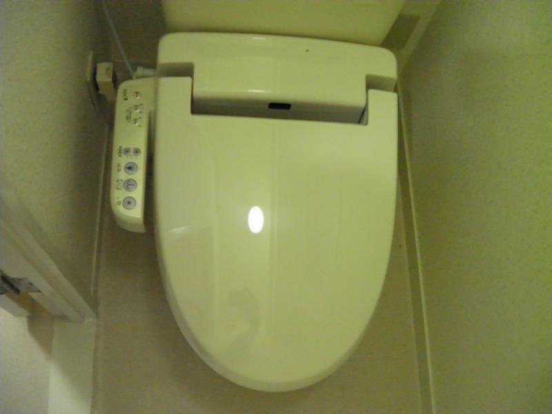 Toilet. Bidet