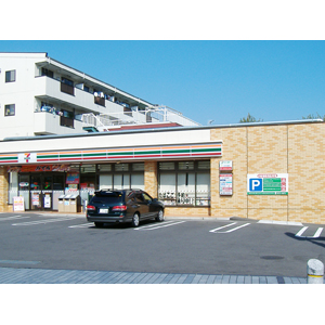 Convenience store. Seven-Eleven Katsushika Kamakura 1-chome (convenience store) up to 100m
