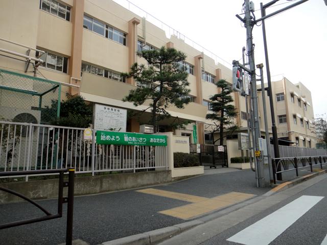 Primary school. Hananoki until elementary school 550m