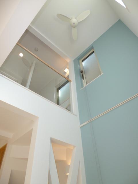 Living. It is your must-see that you want to stick to atrium interior of living!