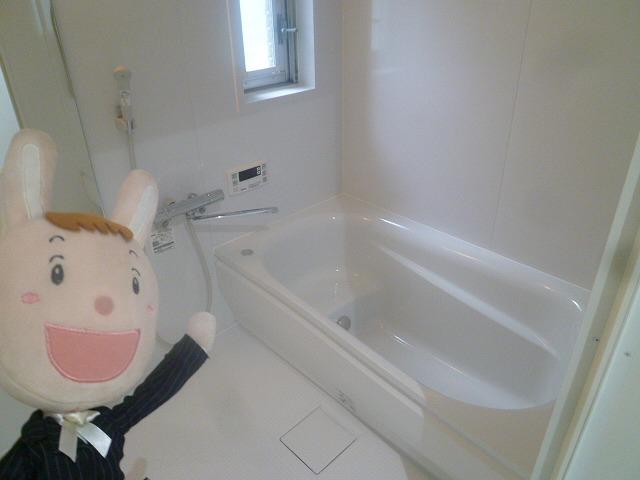 Bathroom. Indoor (September 26, 2013) Shooting