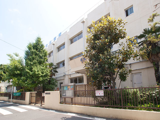 Primary school. 269m to Katsushika Ward Horikiri elementary school (elementary school)