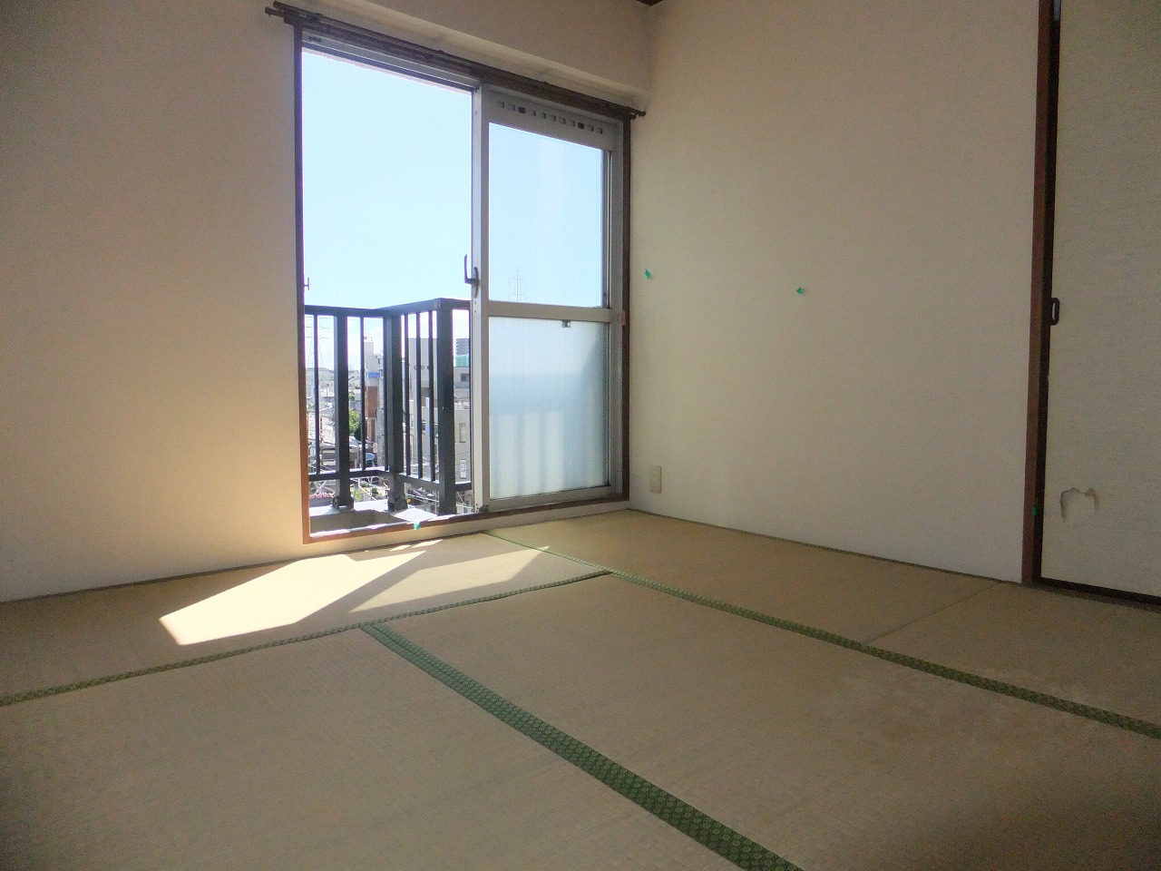 Other room space. Japanese-style room 4.5 Pledge