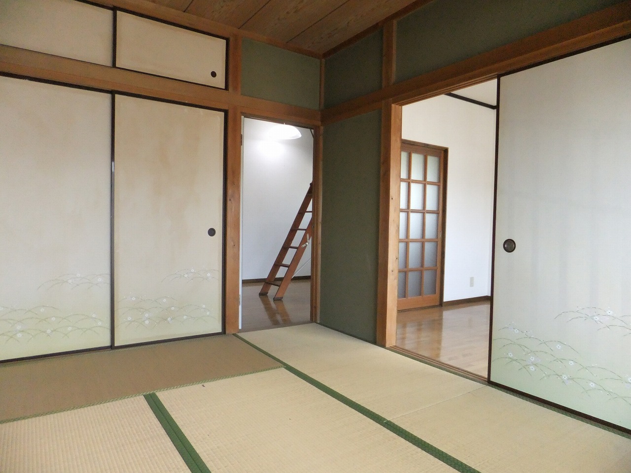 Other room space. Japanese-style room south