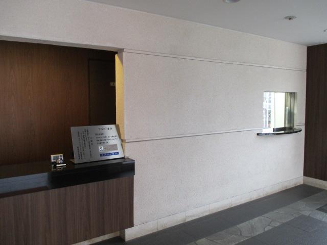 Entrance. Entrance at the front counter