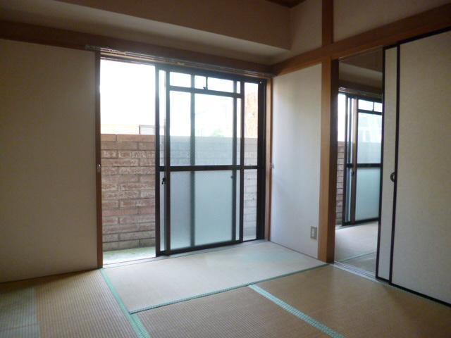 Living and room. Japanese-style room 1