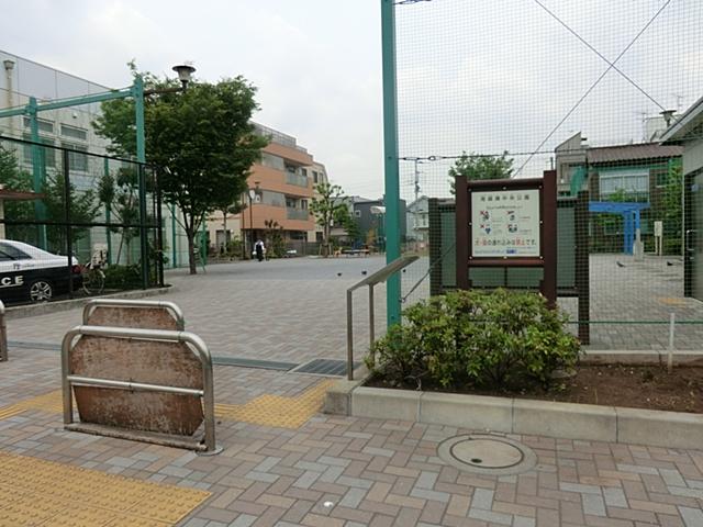 park. South Ayase 850m to Central Park