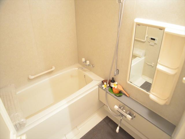 Bathroom. Please heal the fatigue of the day