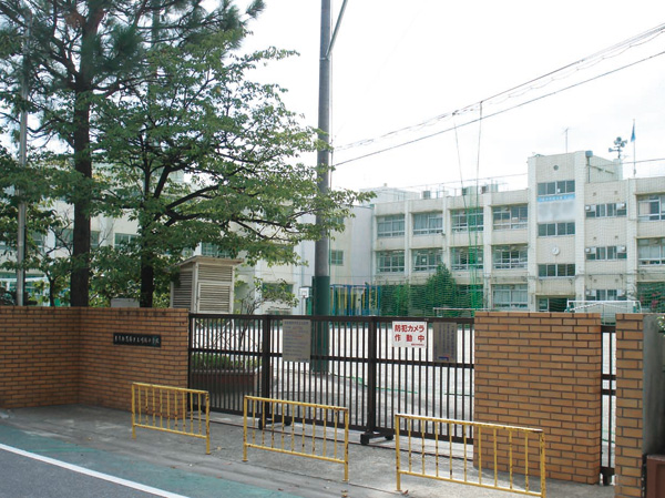 Surrounding environment. Ward Kawabata elementary school (6-minute walk / About 430m ※ West Terrace) (6-minute walk / About 420m ※ East Terrace)