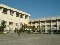 Primary school. 389m to Katsushika Ward Horikiri Elementary School