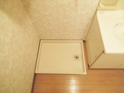 Other Equipment. Washing machine in the room equipped ☆