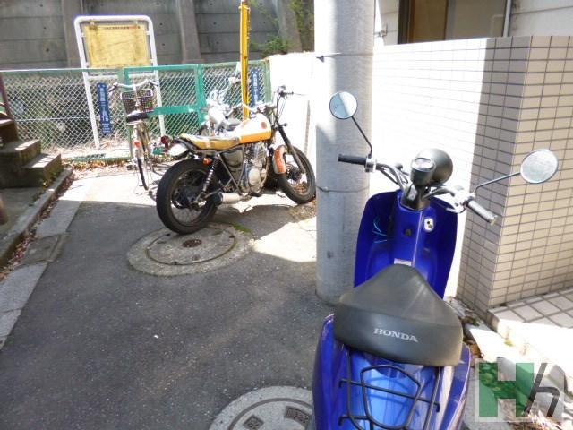 Parking lot