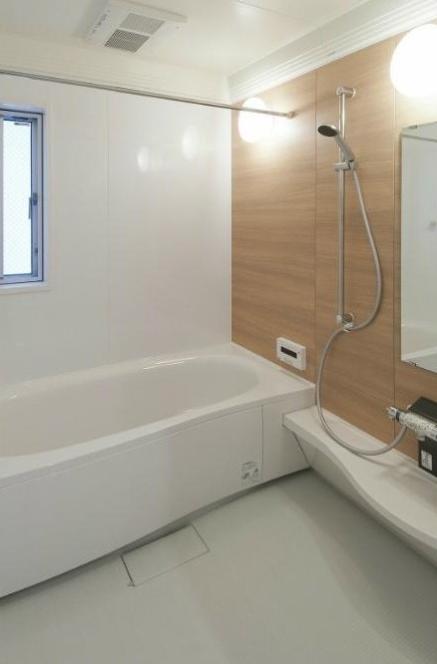 Bathroom. Reference Image