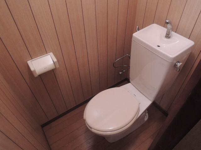 Toilet