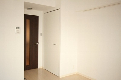 Living and room. You can also enjoy arrange to use the indoor installation of picture rails